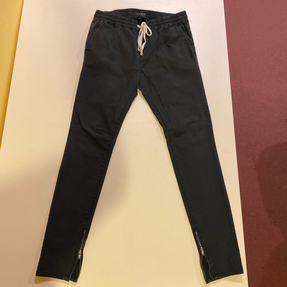 PacSun Skinny fit Black Joggers